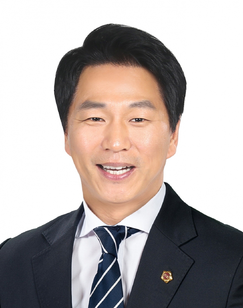 김종인 건설교통위원장 사진