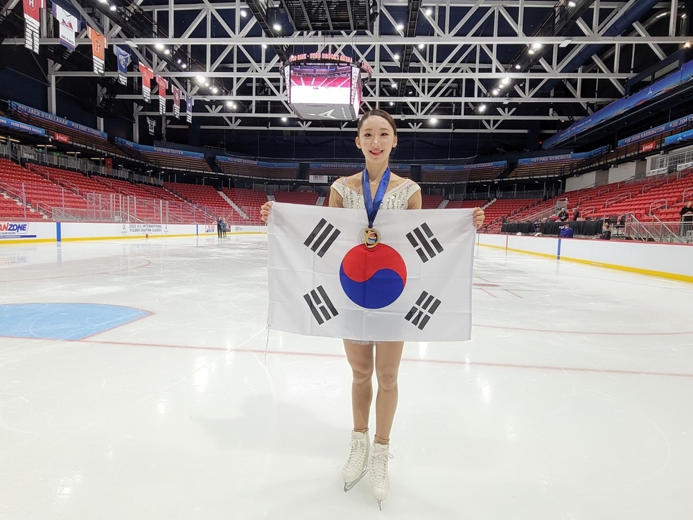 피겨 김예림, 생애 첫 국제빙상경기연맹 공인 대회 금메달...2022 ISU 챌린저 시리즈 US 인터내셔널 클래식