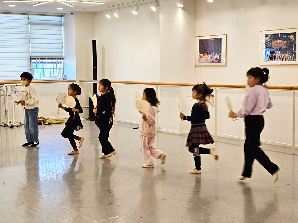 ▲ 다문화가정 아이들로 구성된 '2023 꿈의 댄스팀 연수' 아이들이 연습하고 있다.